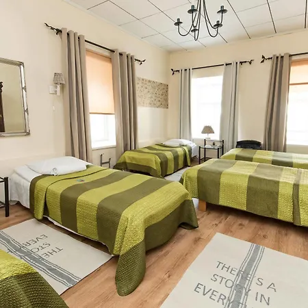 Oldhouse Hostel *