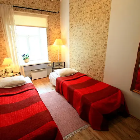 Vandrarhem Oldhouse *