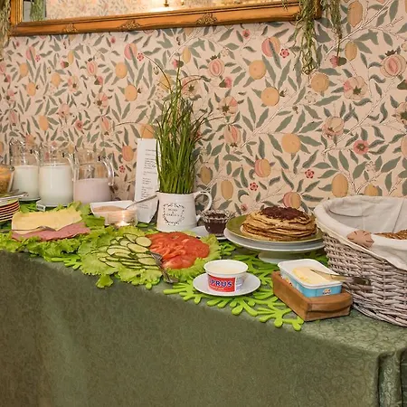 Oldhouse Vandrarhem *