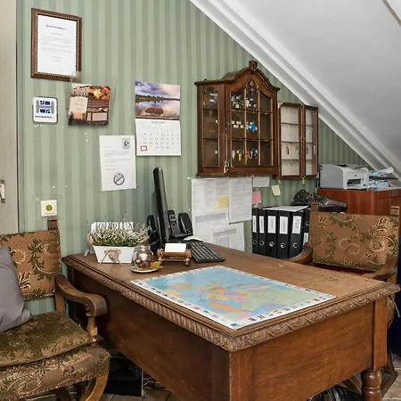 Vandrarhem Oldhouse *