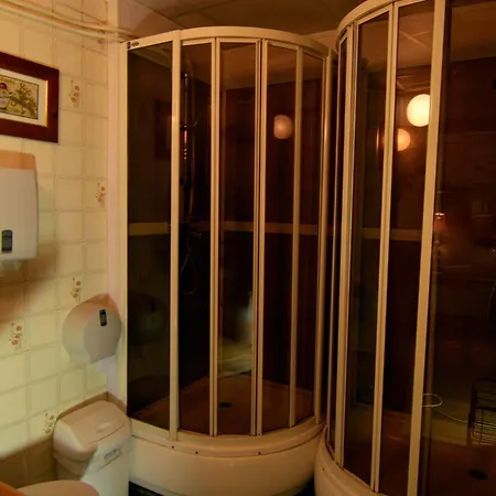 Vandrarhem Oldhouse *