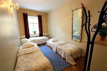 Oldhouse Hostel *